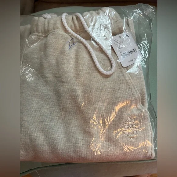 Free People Movement For The Win Joggers in Oatmeal Heather Size XS NWT - Picture 4 of 6